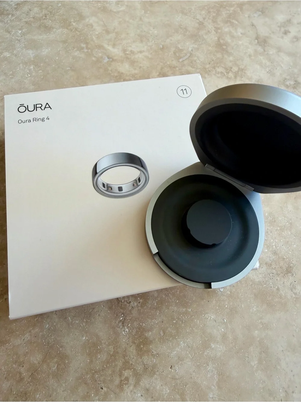 Oura Ring 4, size 11 Silver LIKE NEW IN BOX with additional travel charging case - Picture 6 of 7